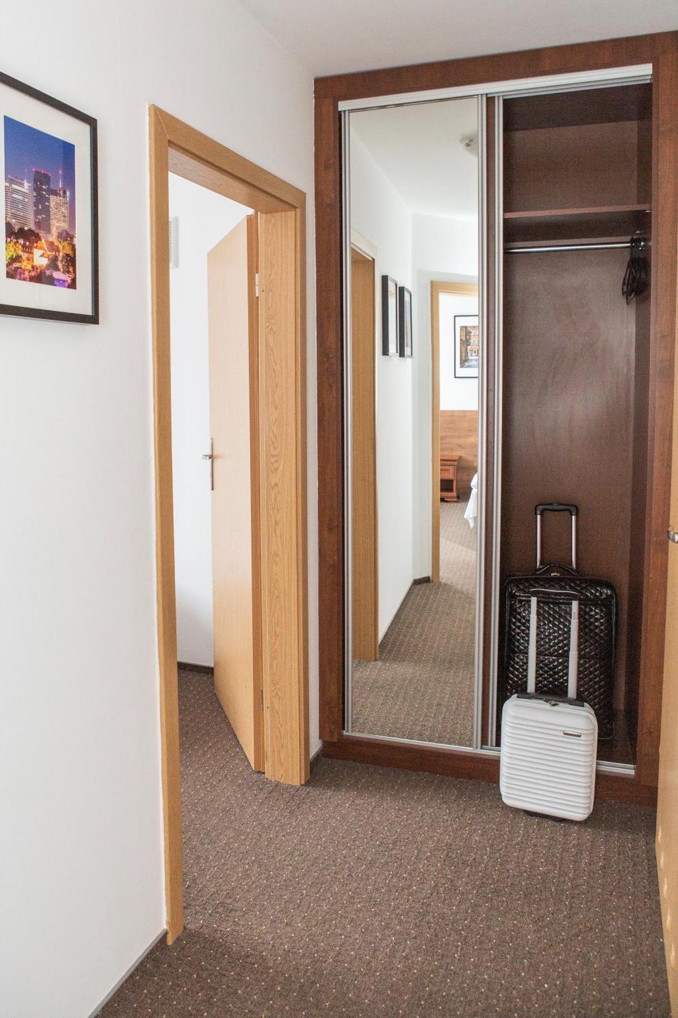 - Wilanów Hotel apartamentowy Warszawa